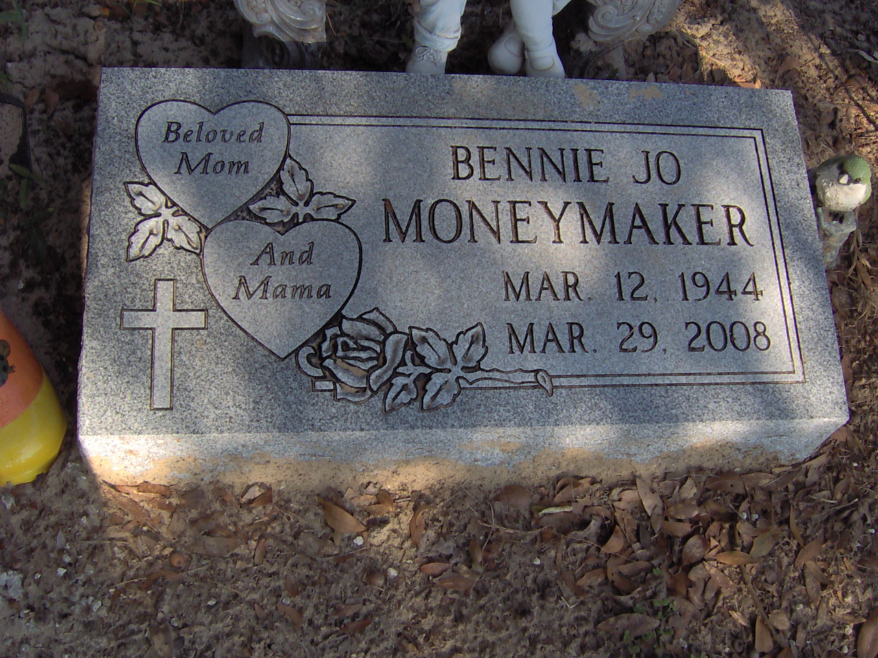 Headstone for Moneymaker, Bennie Jo
